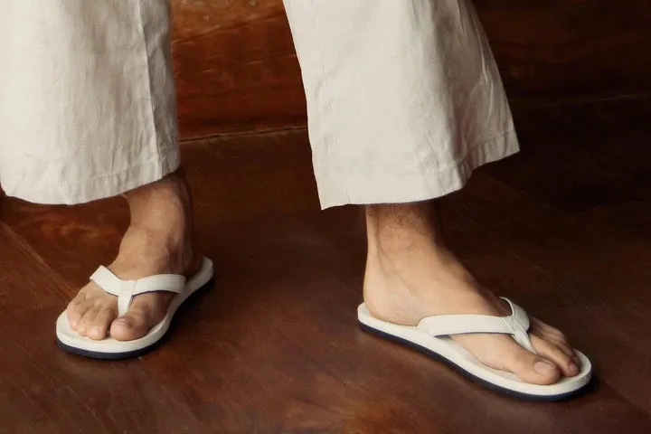 ESSNTLS Mens Thongs - Sea Salt